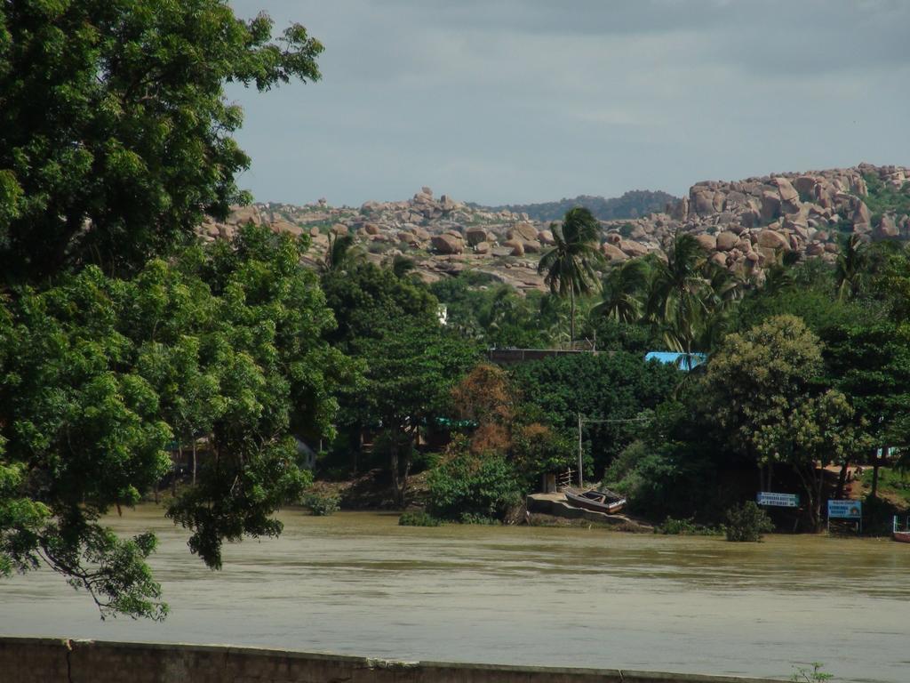Shambhu Guest House Hampi Eksteriør billede
